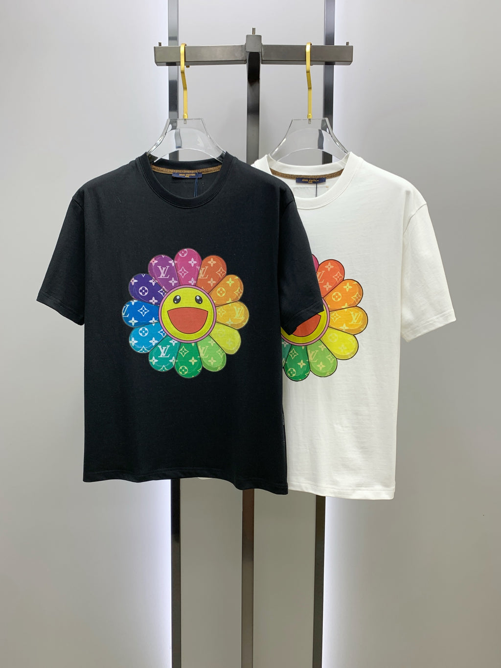 LV Cotton short-sleeved T-shirt in Classic Logo