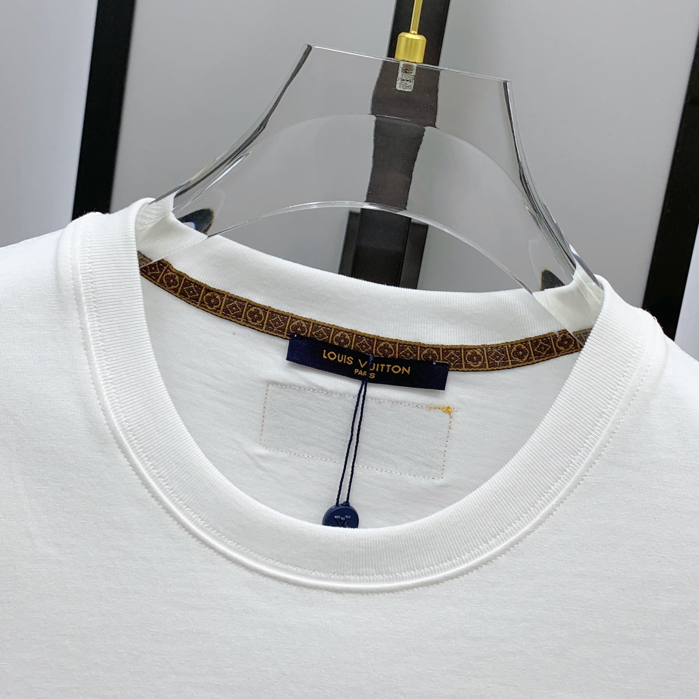 LV Cotton short-sleeved T-shirt in Classic Logo
