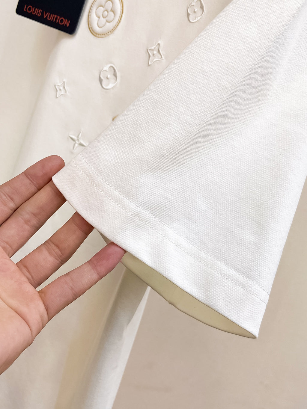 LV Cotton Short Sleeve T-Shirt in Classic Logo