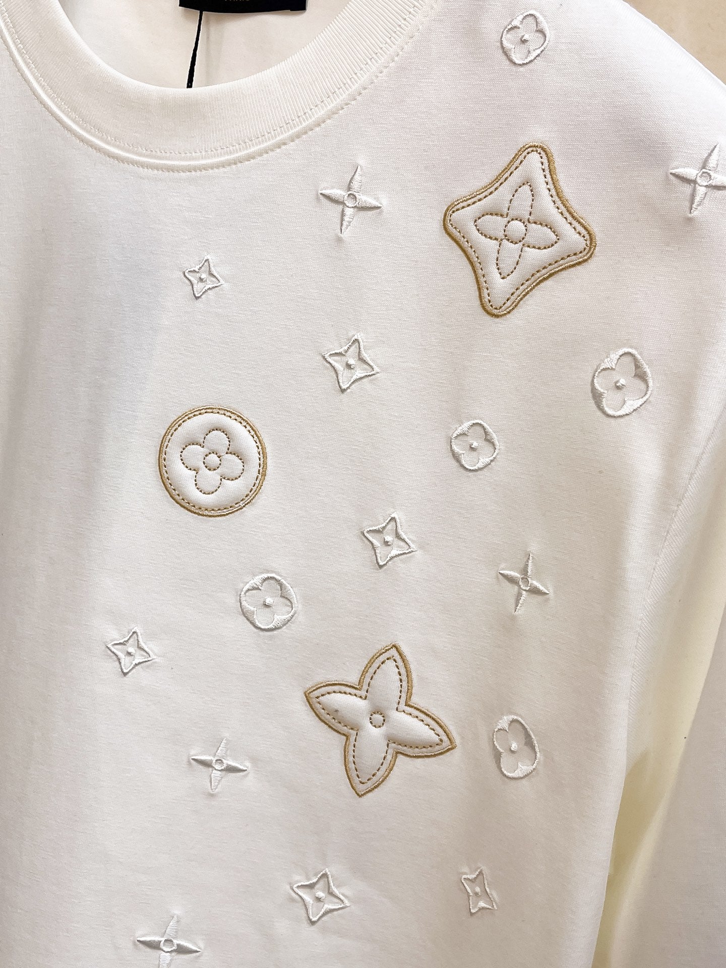 LV Cotton Short Sleeve T-Shirt in Classic Logo