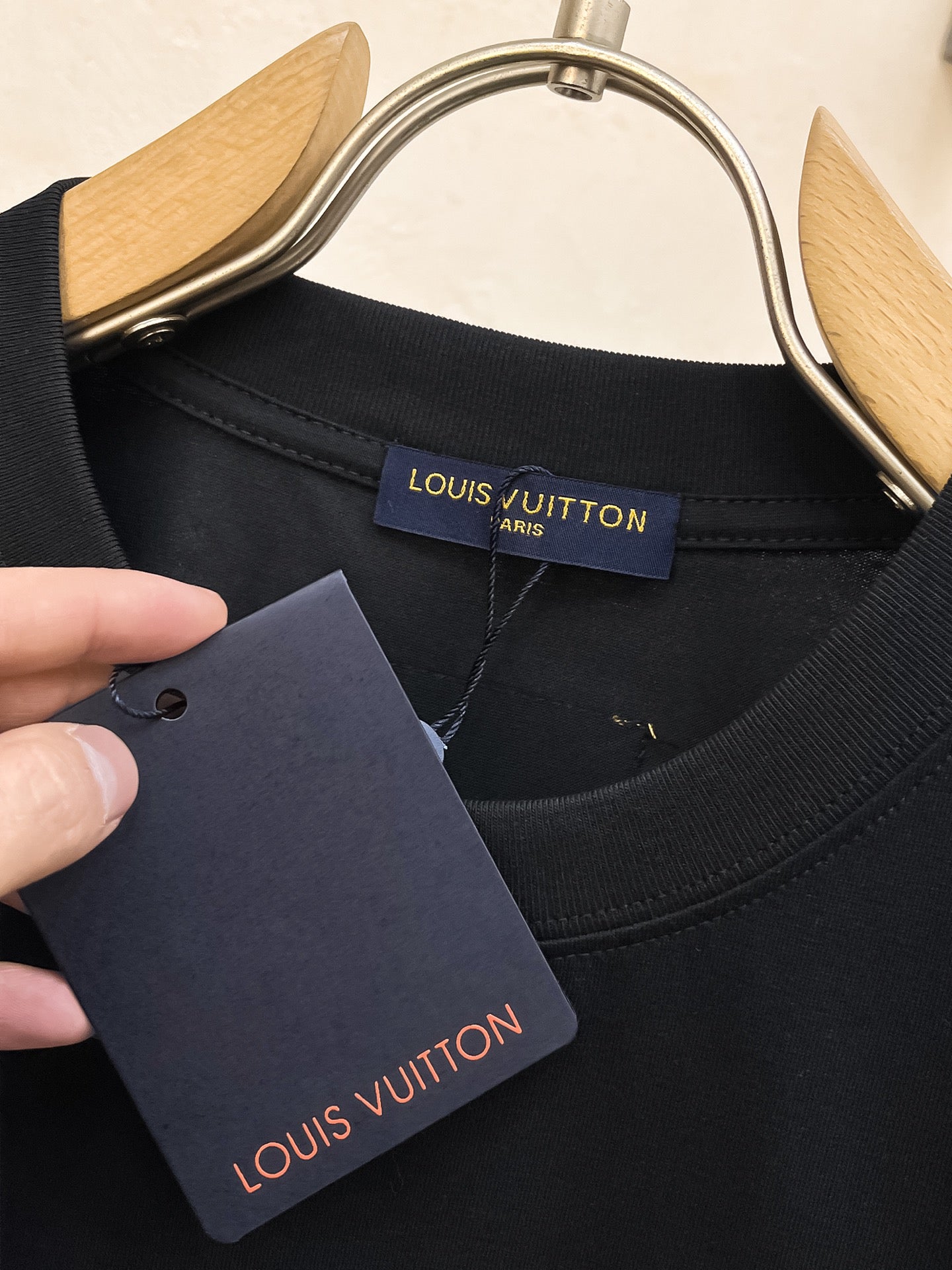 LV Cotton Short Sleeve T-Shirt in Classic Logo