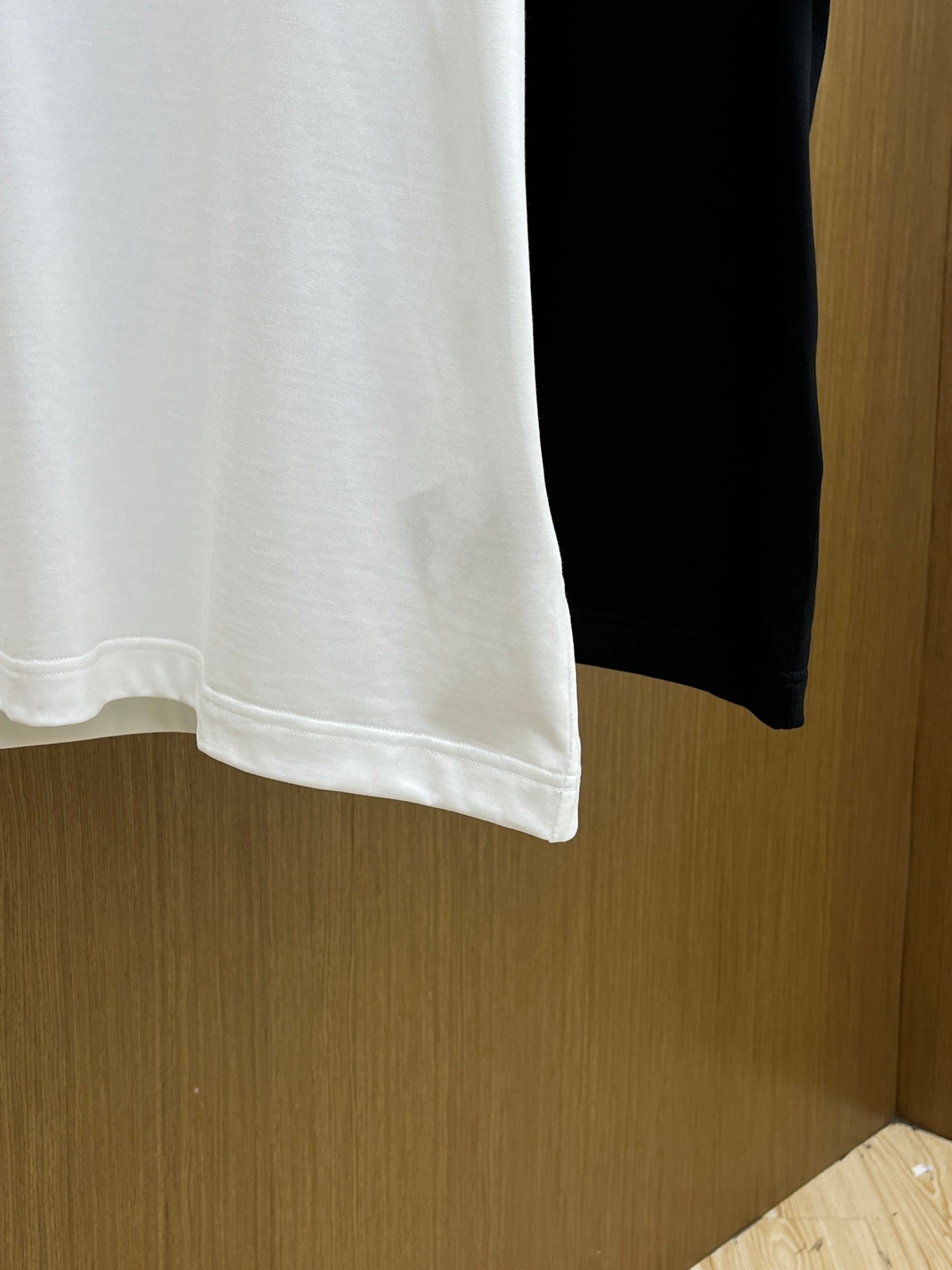Dio! Logo short-sleeved crew neck T-shirt