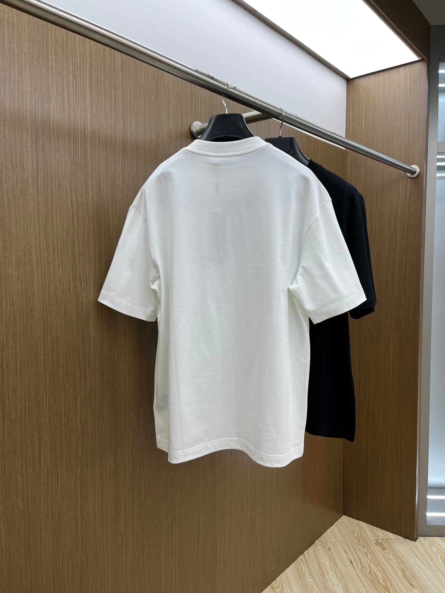 Dio! Logo short-sleeved crew neck T-shirt