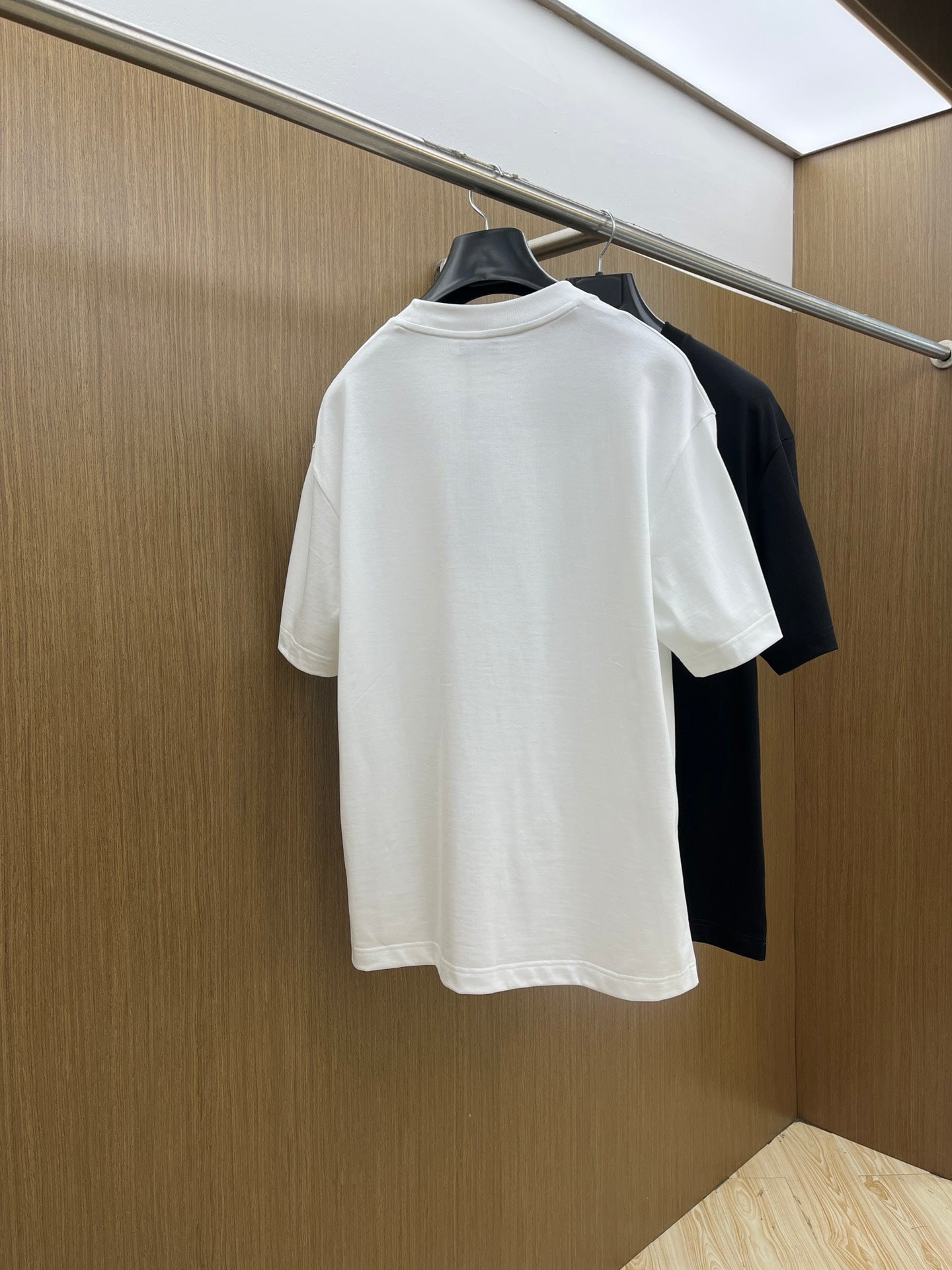 Dio! Logo short-sleeved crew neck T-shirt