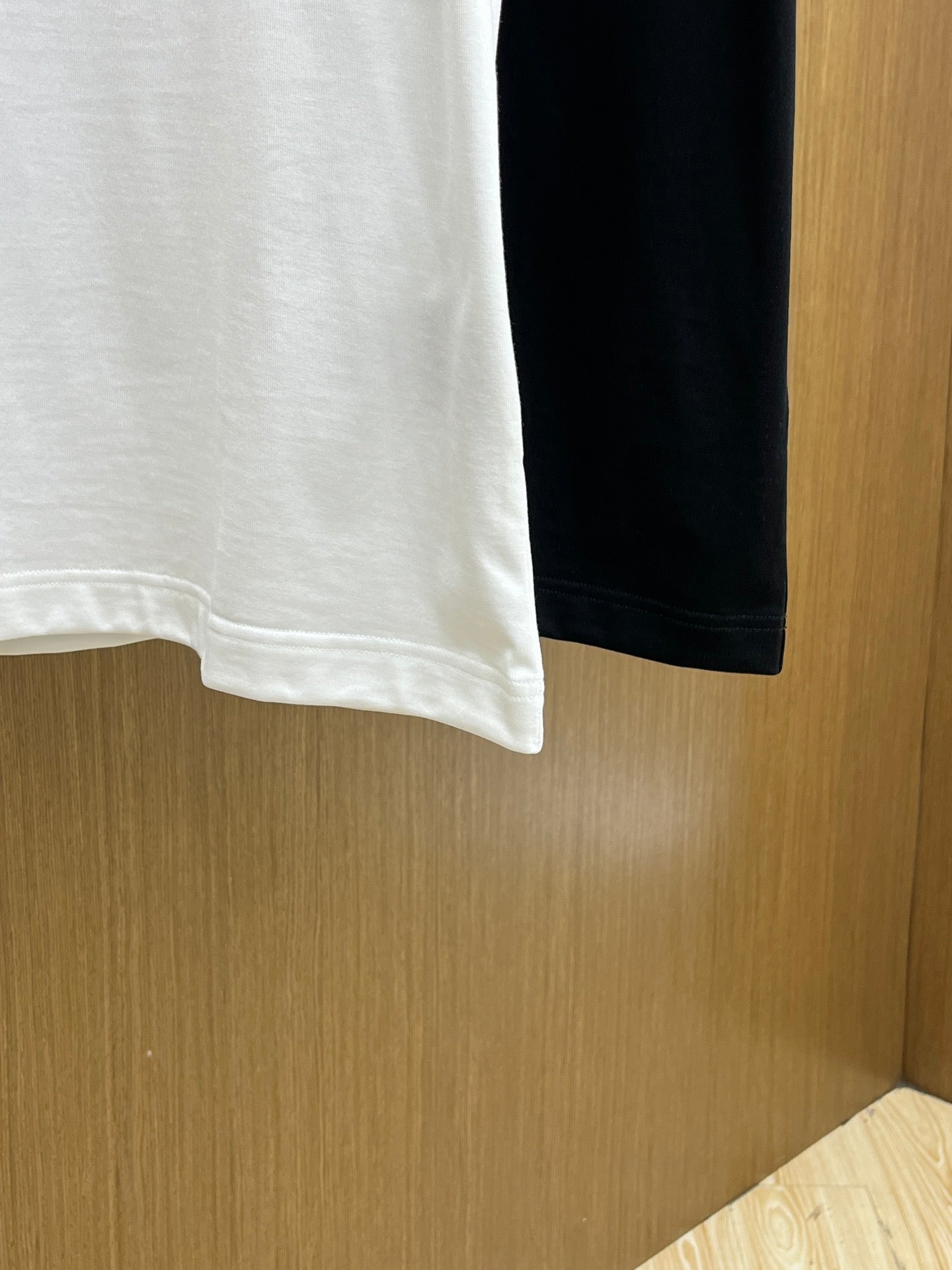 Dio! Logo short-sleeved crew neck T-shirt