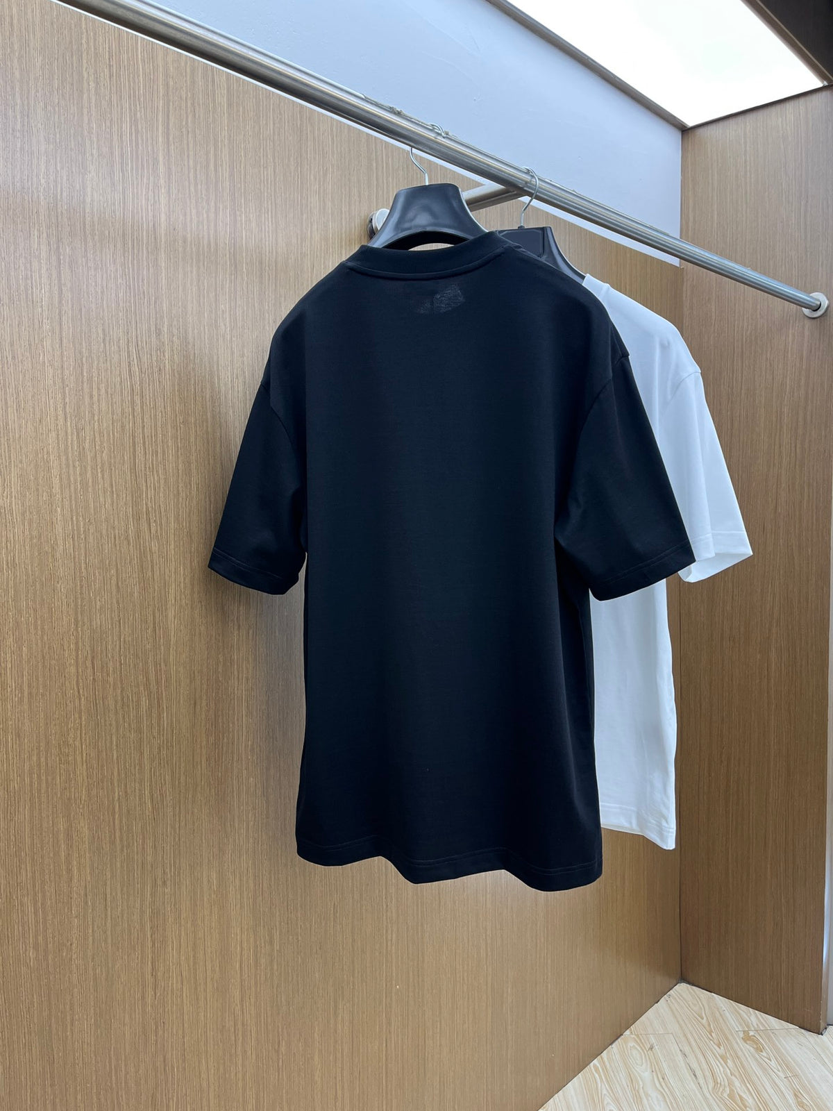 Dio! Logo short-sleeved crew neck T-shirt