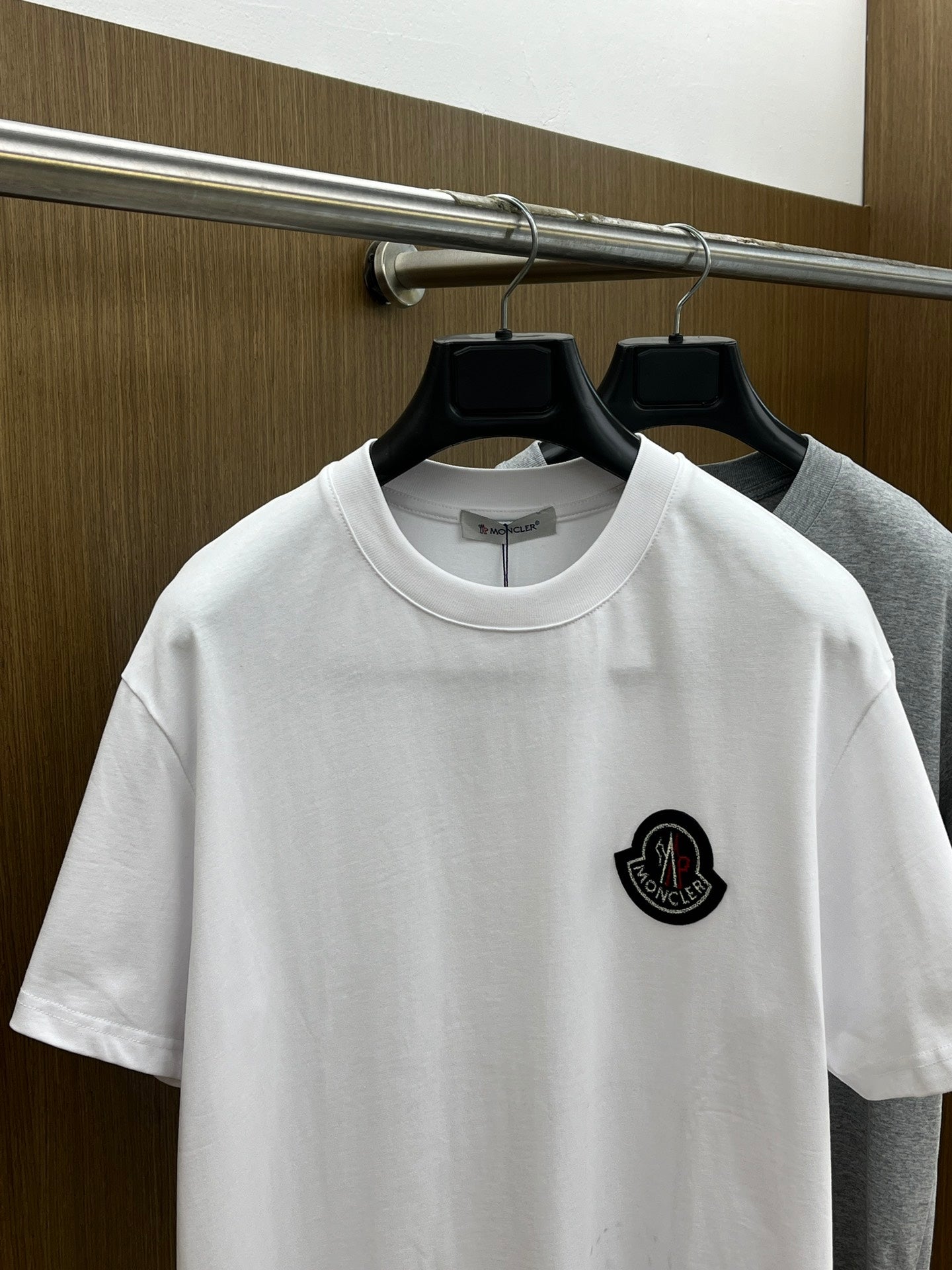 Moncle! short-sleeved crew-neck T-shirt