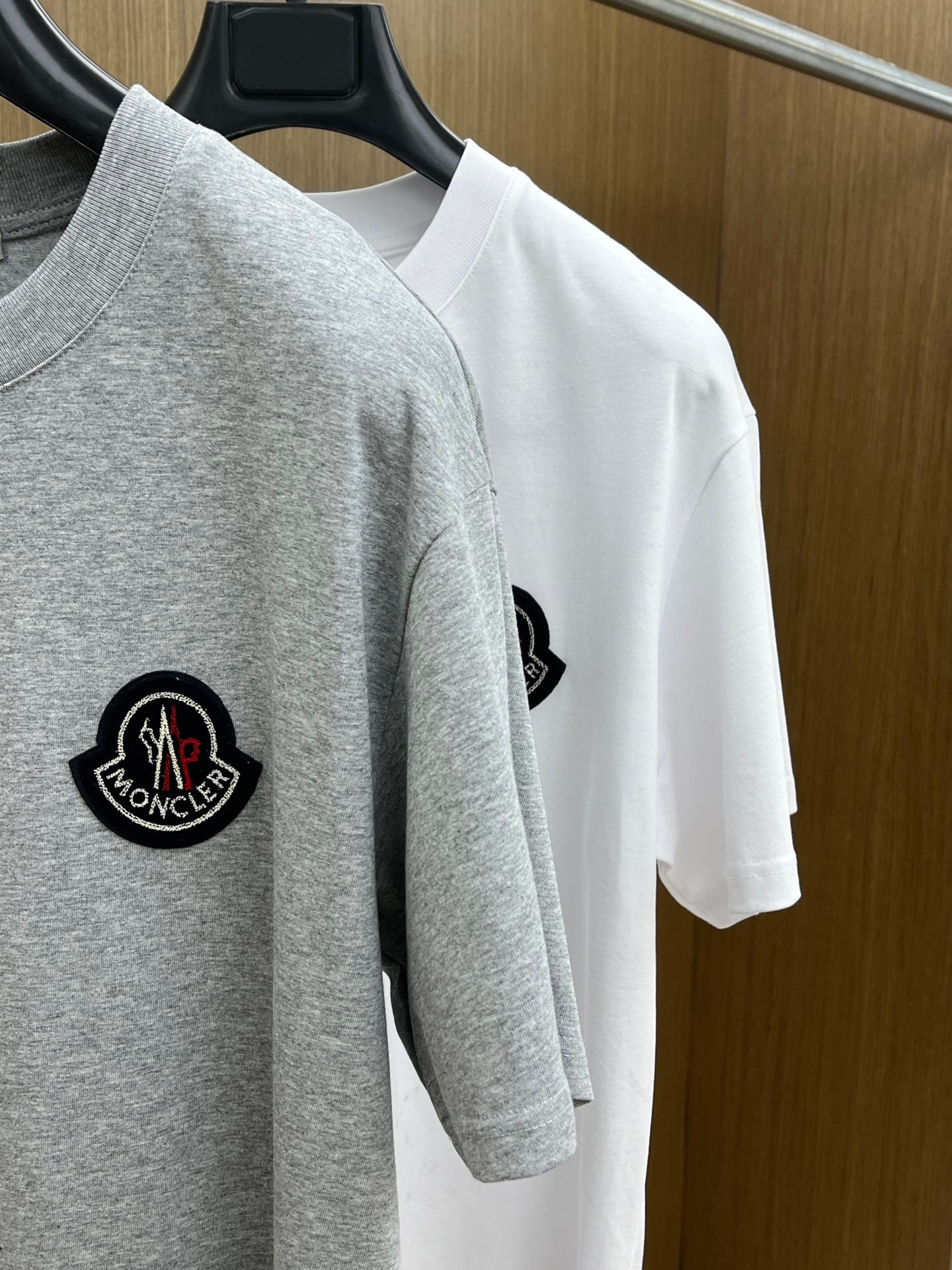 Moncle! short-sleeved crew-neck T-shirt