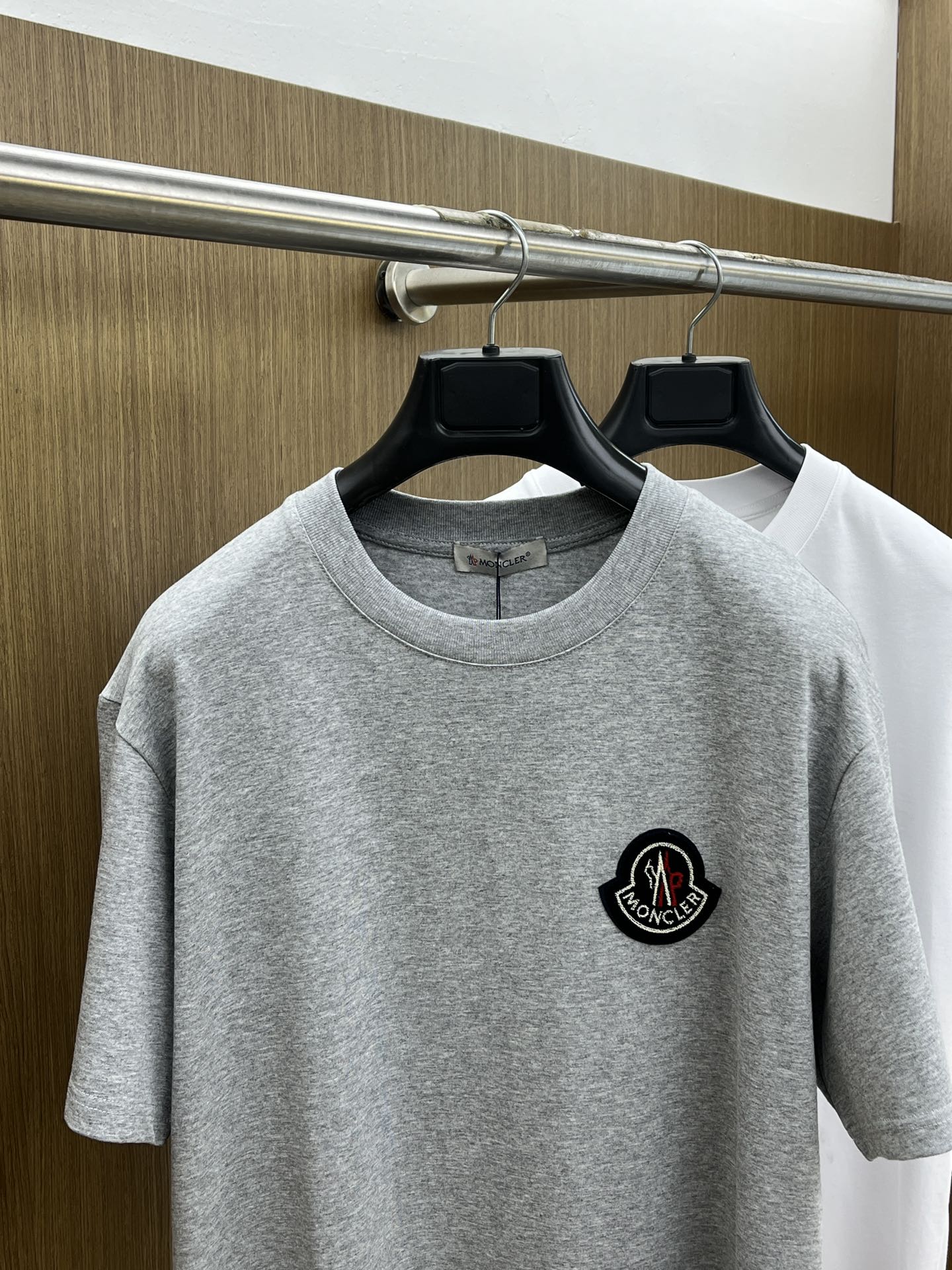 Moncle! short-sleeved crew-neck T-shirt