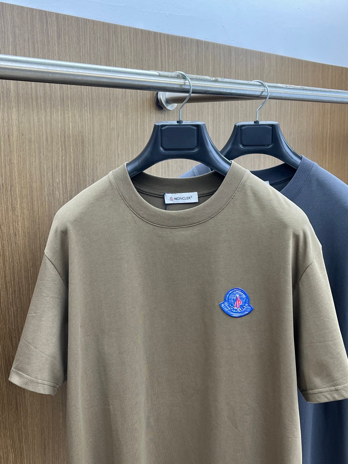 Moncle! short-sleeved crew-neck T-shirt