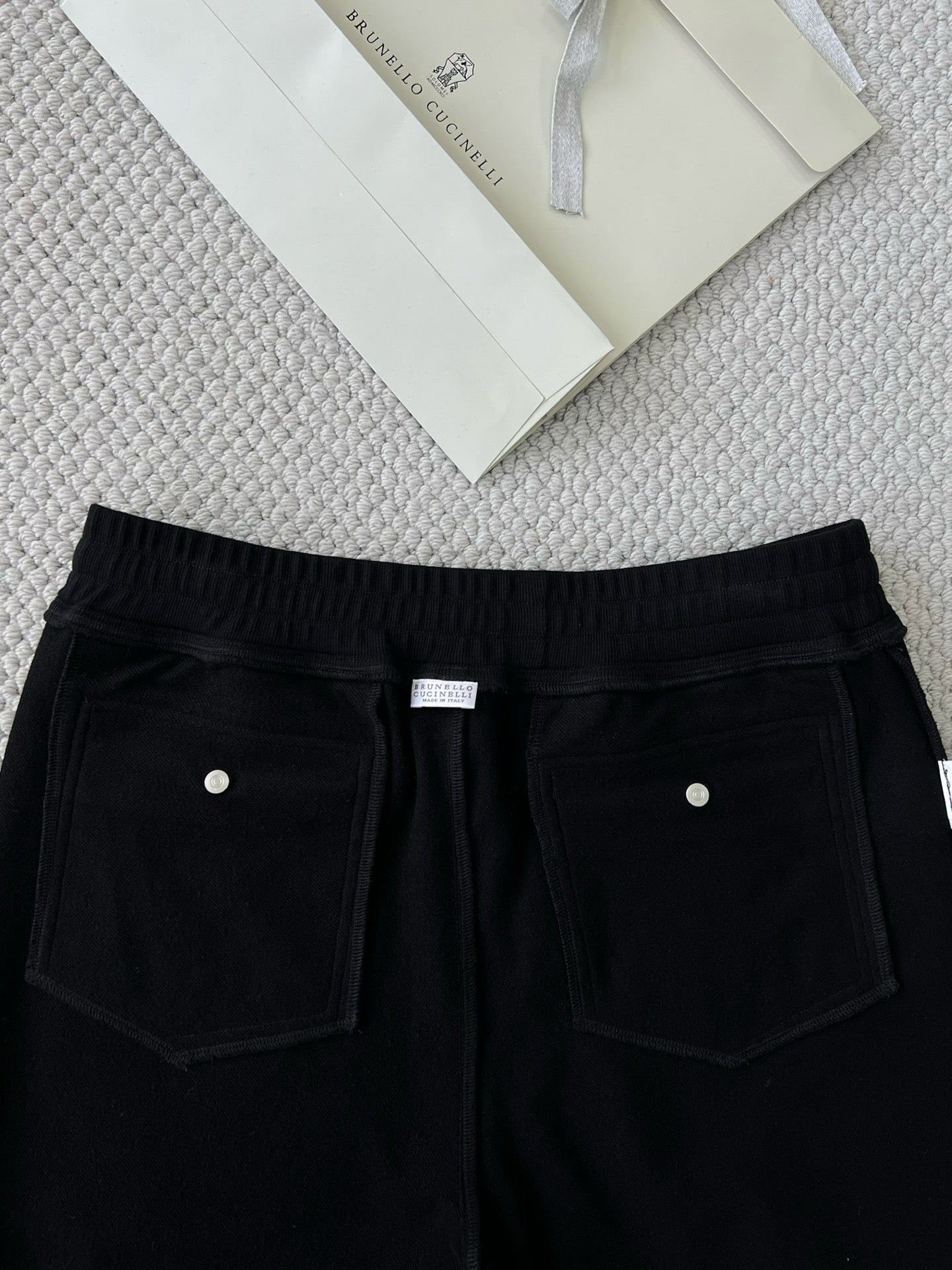 Brunello Cucinel! Cotton shorts