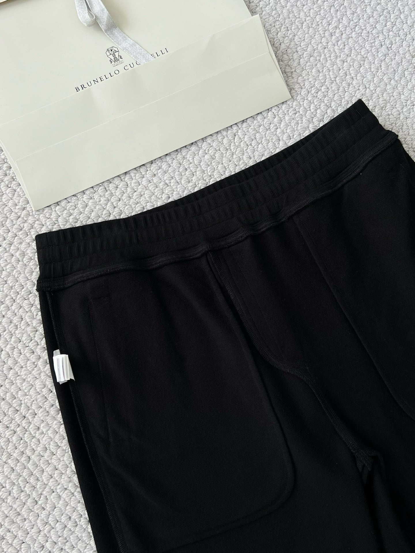 Brunello Cucinel! Cotton shorts