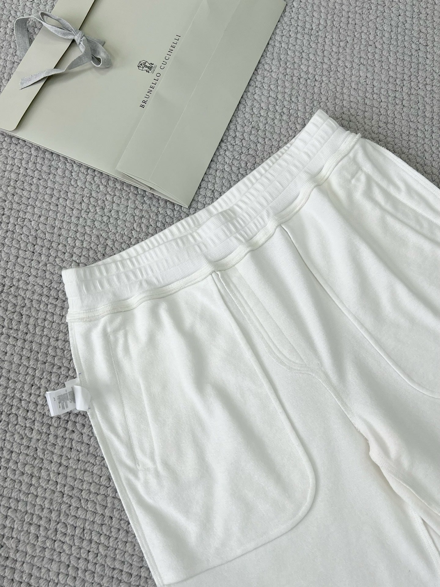 Brunello Cucinel! Cotton shorts