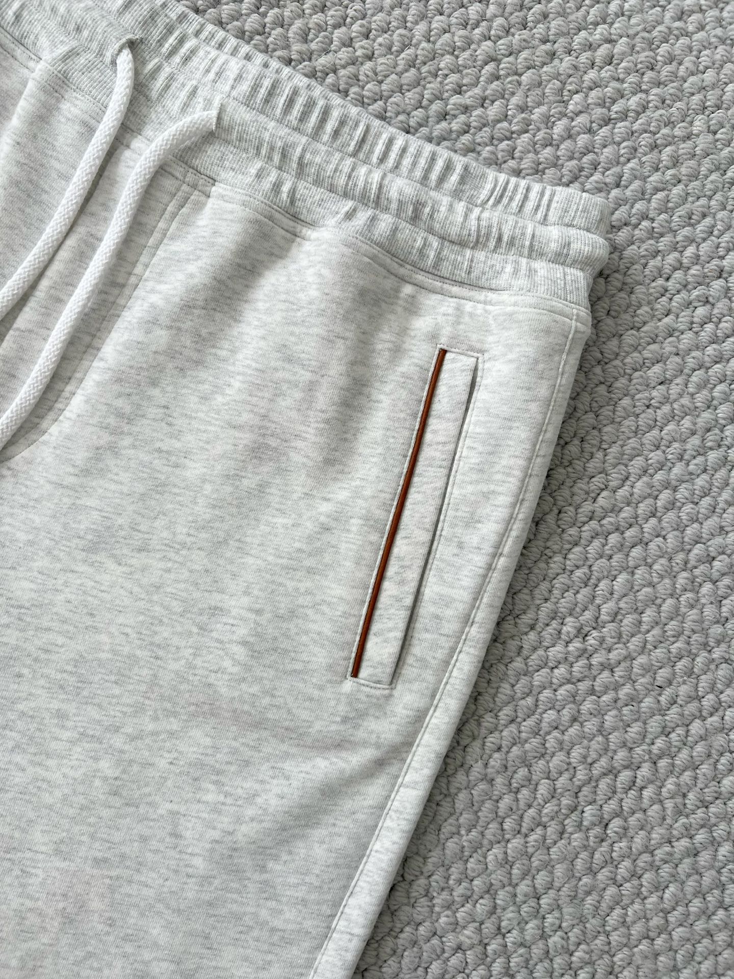 Brunello Cucinel! Cotton shorts