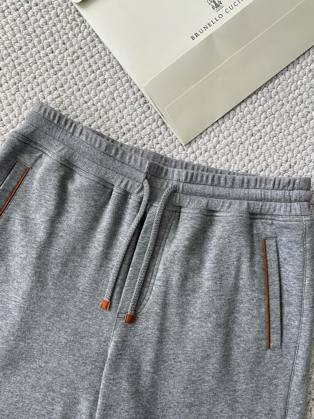 Brunello Cucinel! Cotton shorts