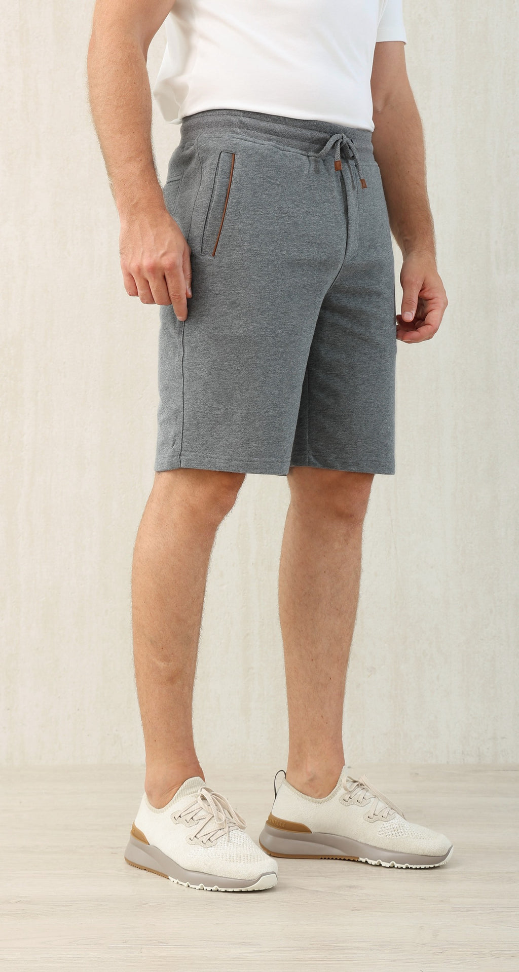 Brunello Cucinel! Cotton shorts