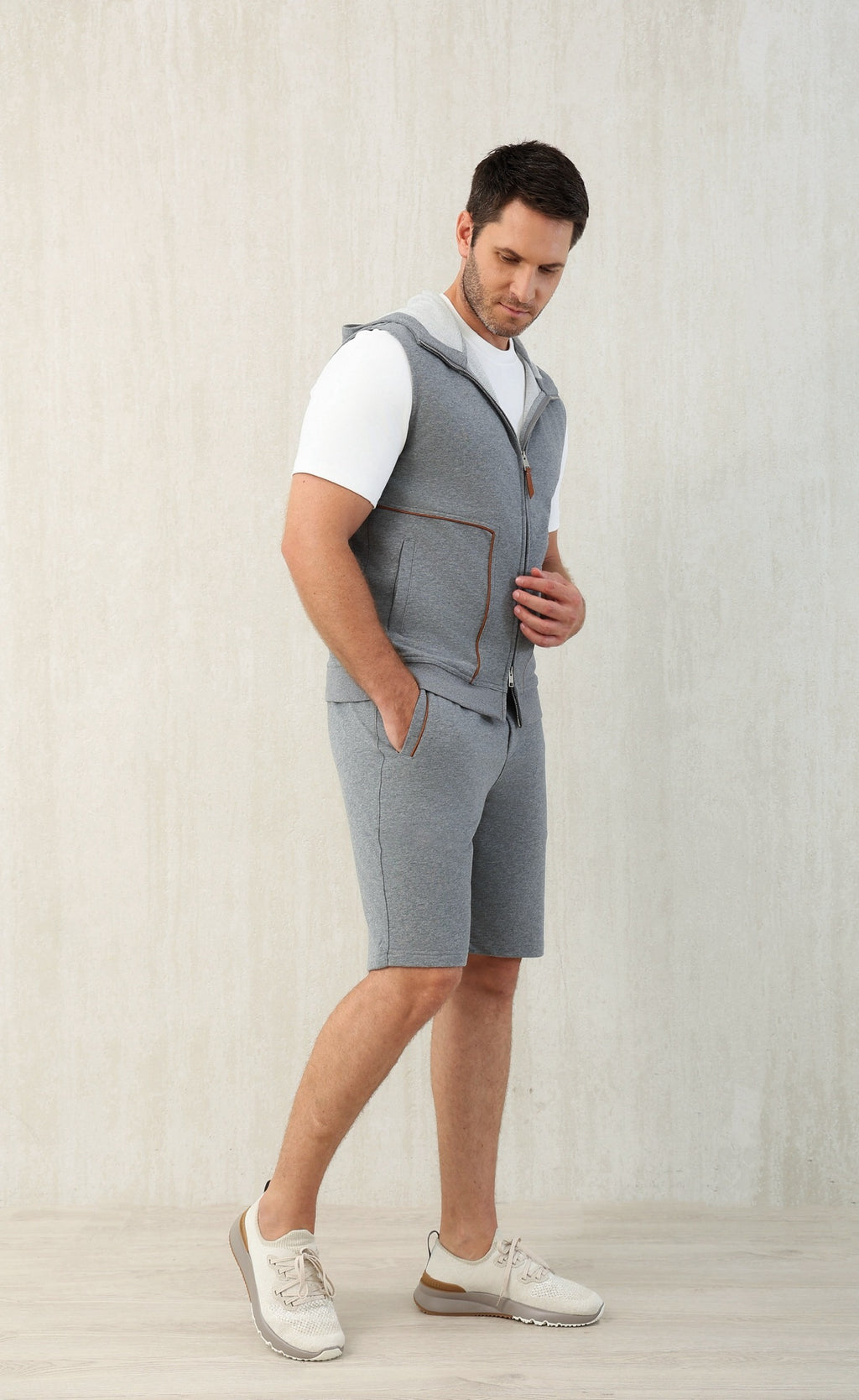 Brunello Cucinel! Cotton shorts