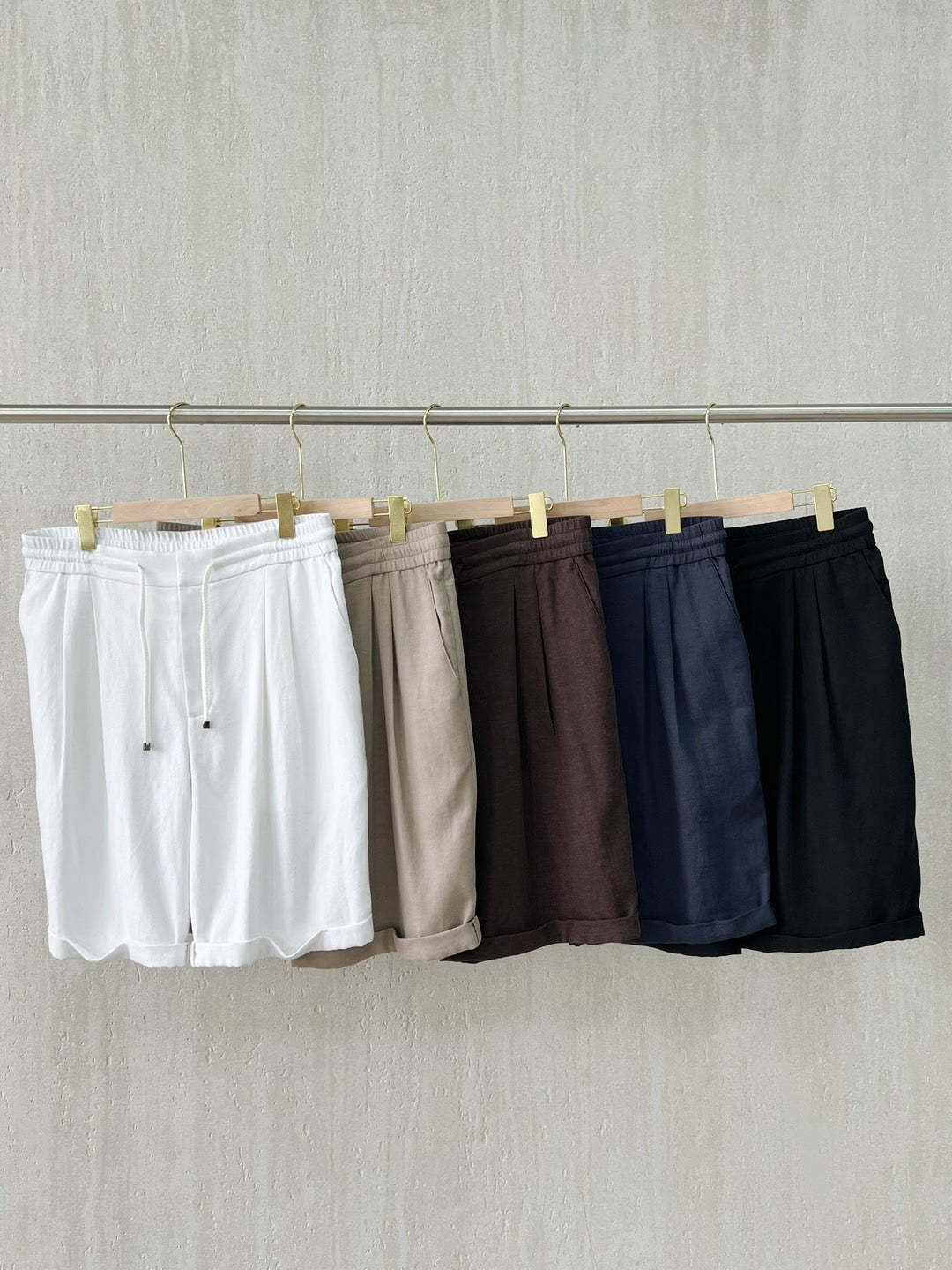 Brunello Cucinel! Bermuda shorts with drawstring