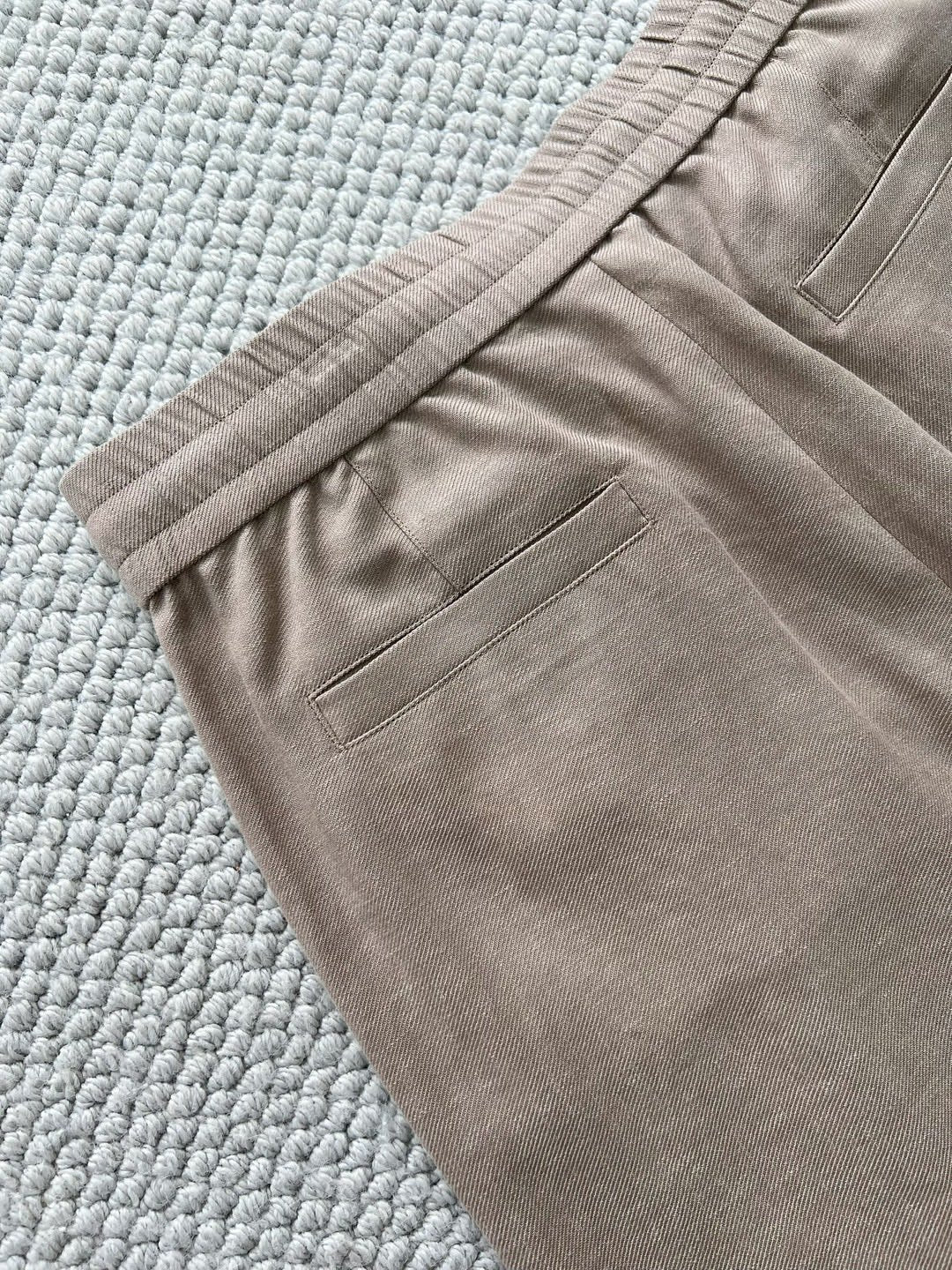 Brunello Cucinel! Bermuda shorts with drawstring