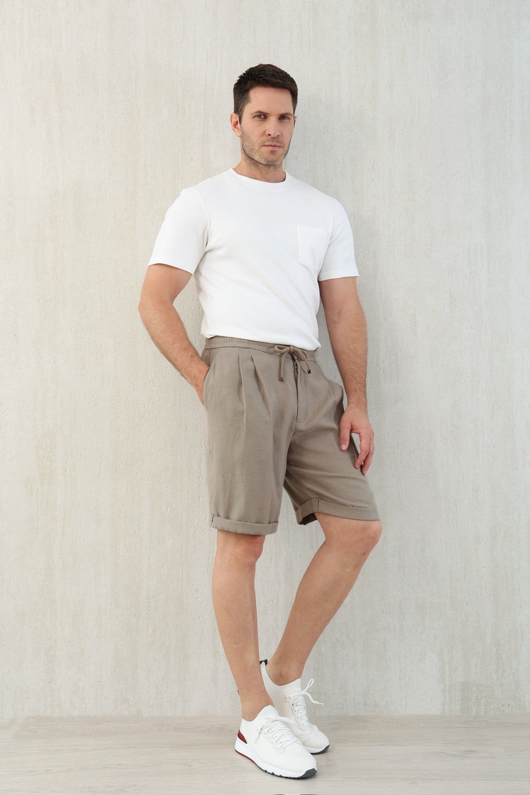 Brunello Cucinel! Bermuda shorts with drawstring