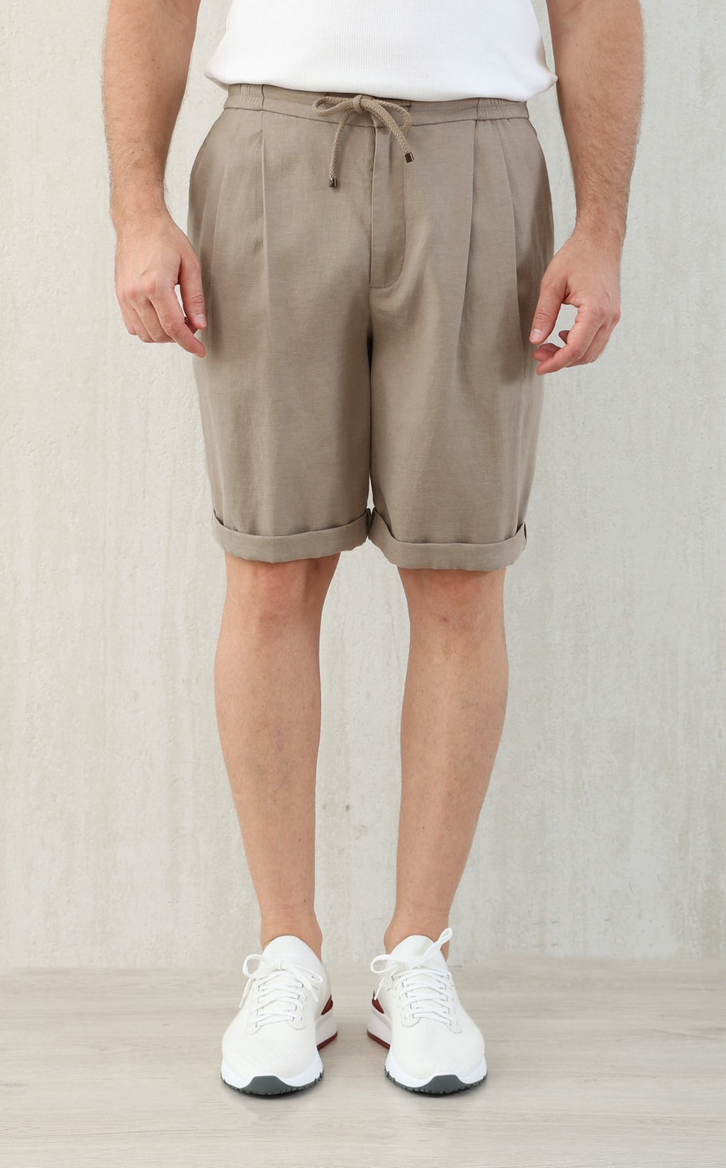 Brunello Cucinel! Bermuda shorts with drawstring