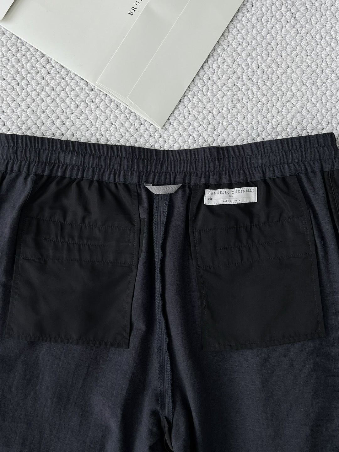 Brunello Cucinel! Bermuda shorts with drawstring
