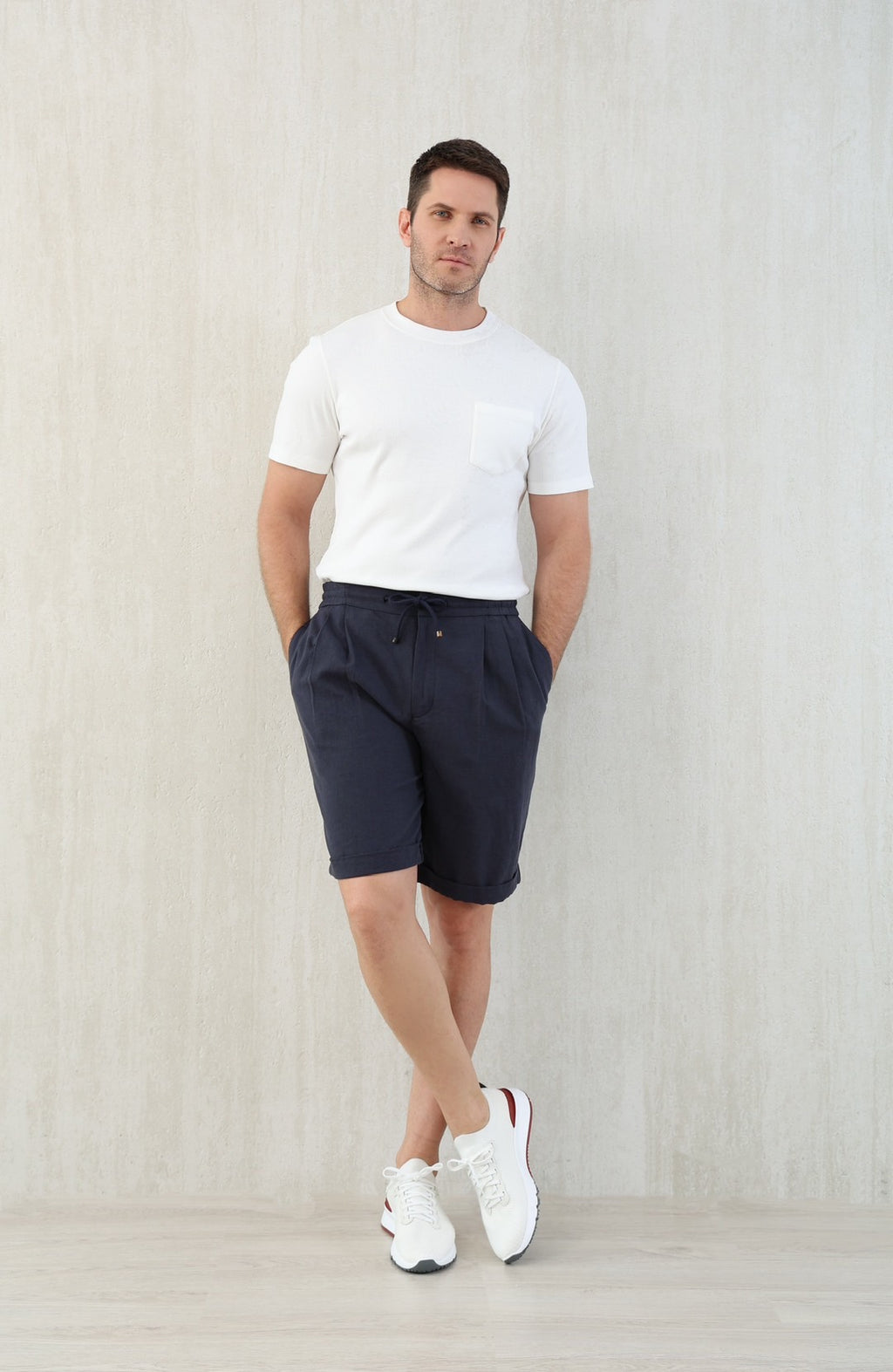 Brunello Cucinel! Bermuda shorts with drawstring