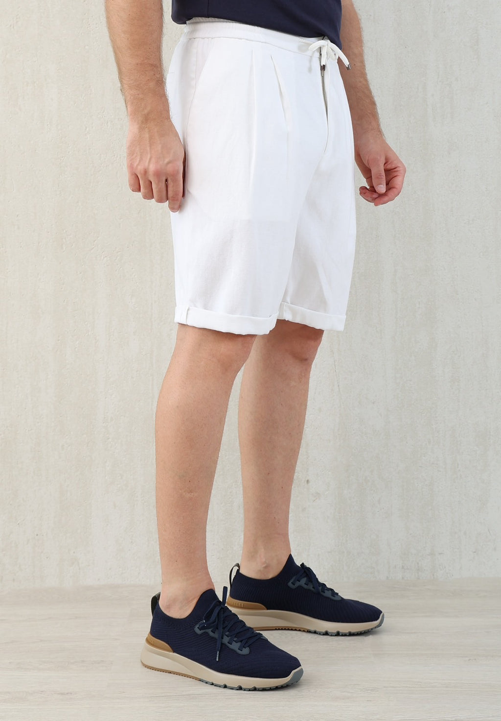 Brunello Cucinel! Bermuda shorts with drawstring
