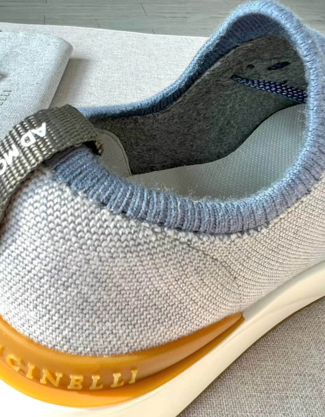حذاء برونيلو كوتشينيل! Knit Runners