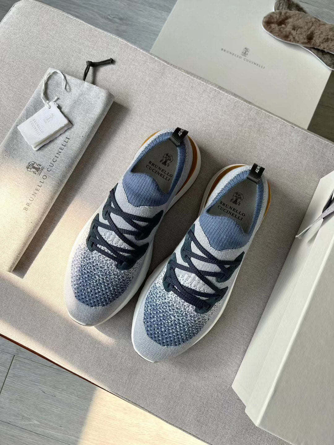 حذاء برونيلو كوتشينيل! Knit Runners