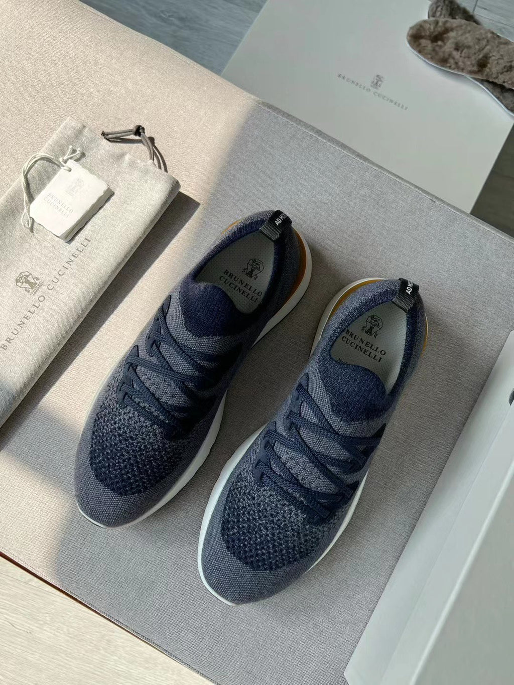 حذاء برونيلو كوتشينيل! Knit Runners
