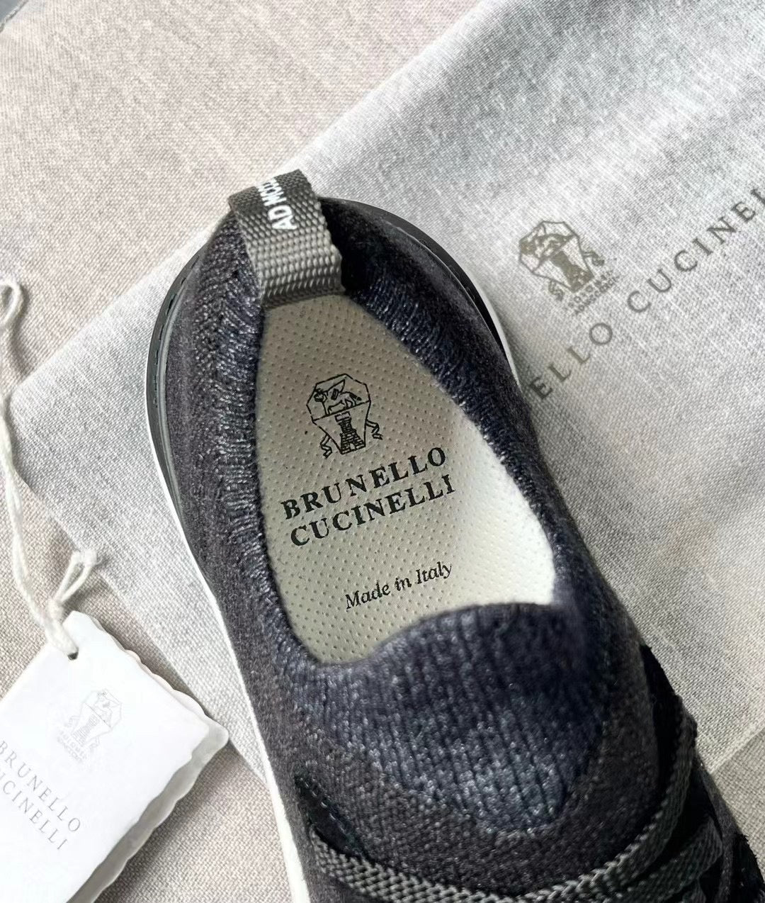 حذاء برونيلو كوتشينيل! Knit Runners