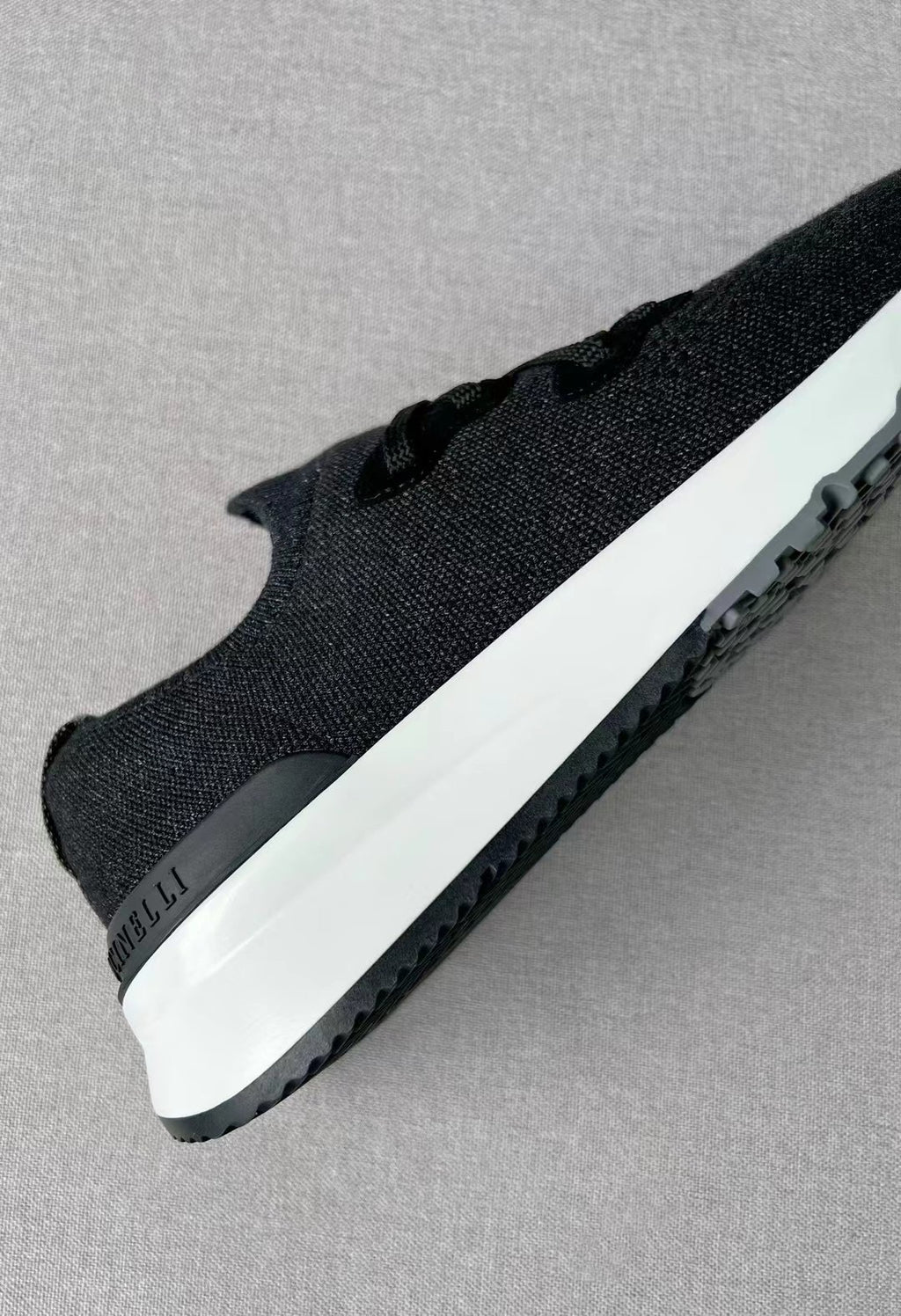 حذاء برونيلو كوتشينيل! Knit Runners