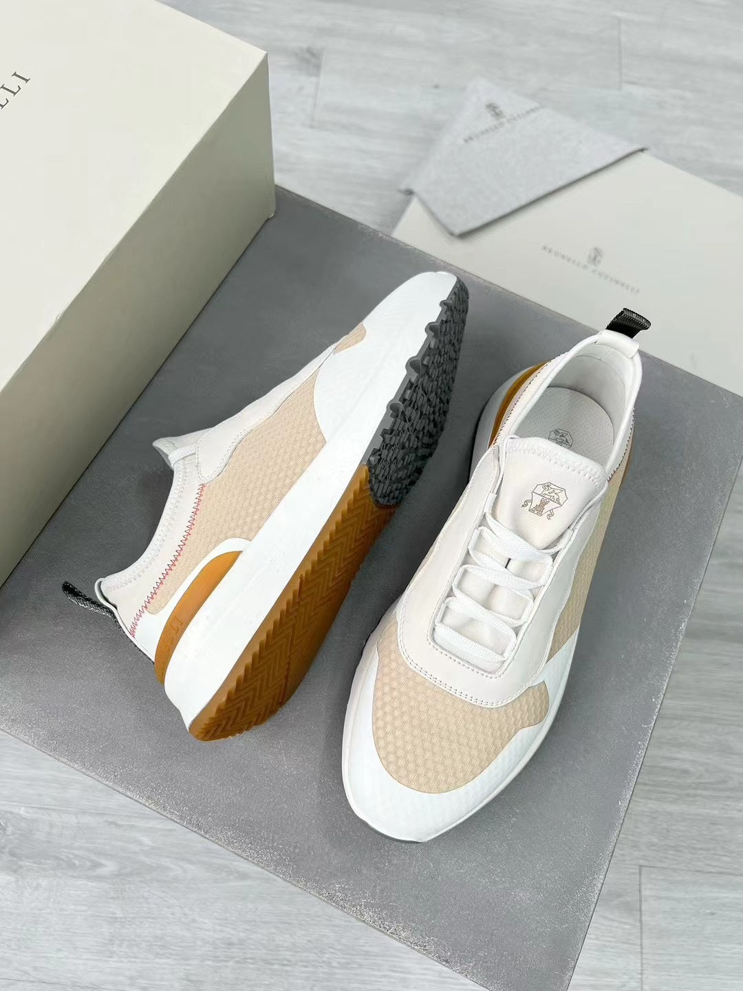 Brunello Cucinel! Logo Lace-up Sneakers