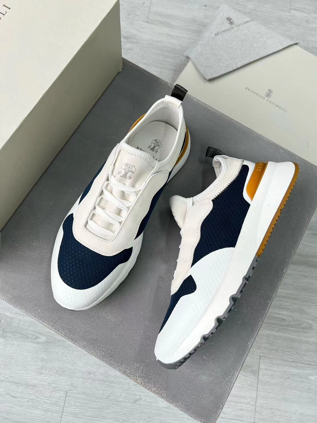 Brunello Cucinel! Logo Lace-up Sneakers