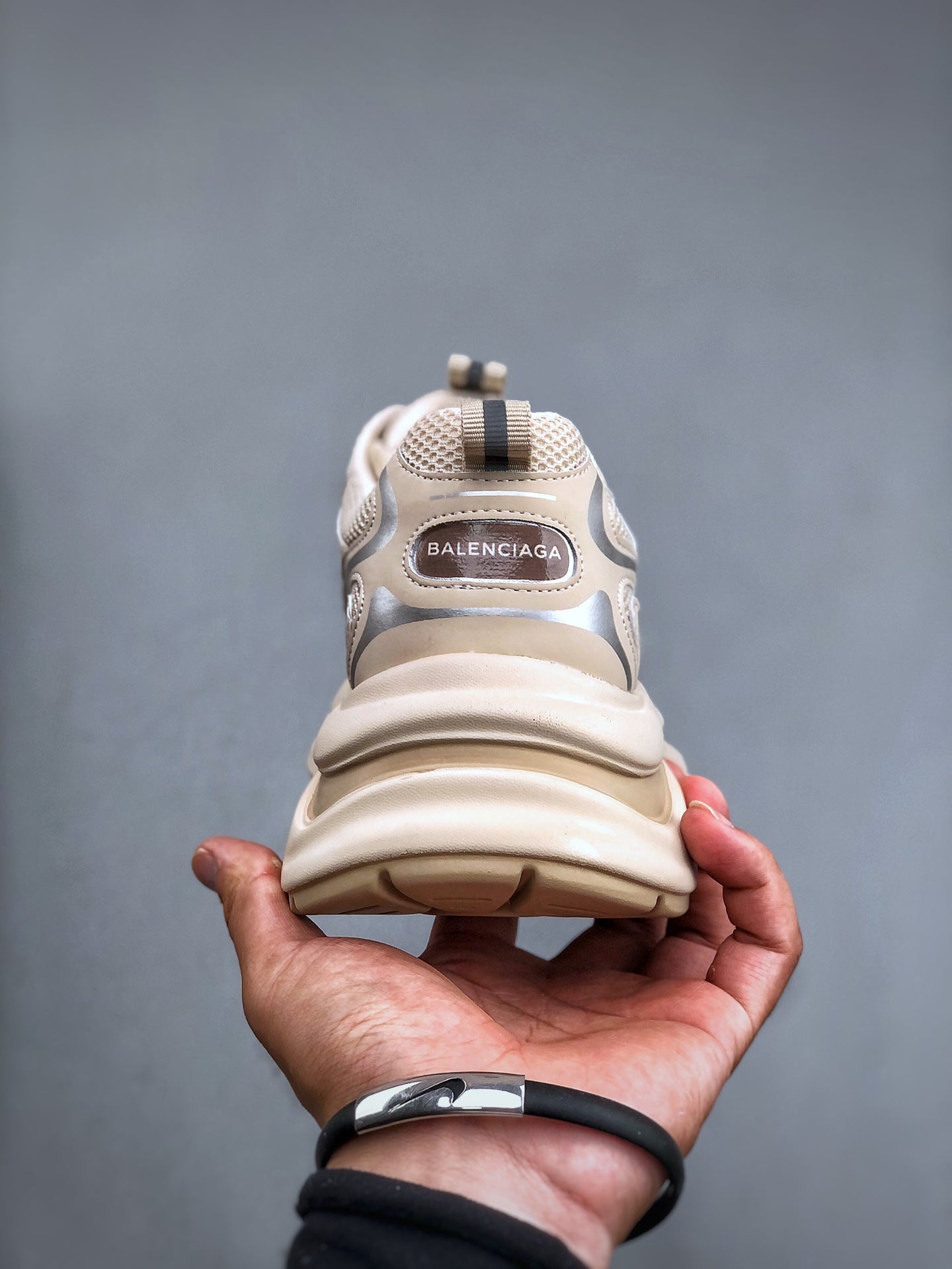 Balencia! Low-top Sneaker