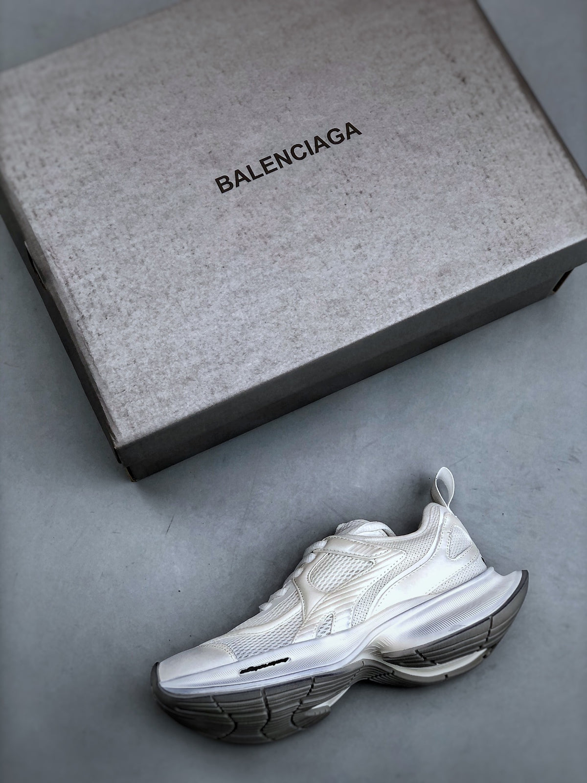 Balencia! Circuit Sneaker