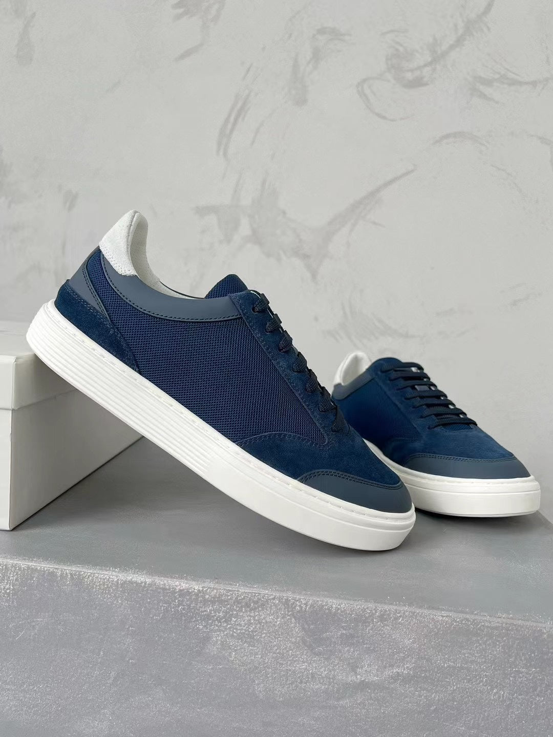 Brunello Cucinel! Leather Sneaker