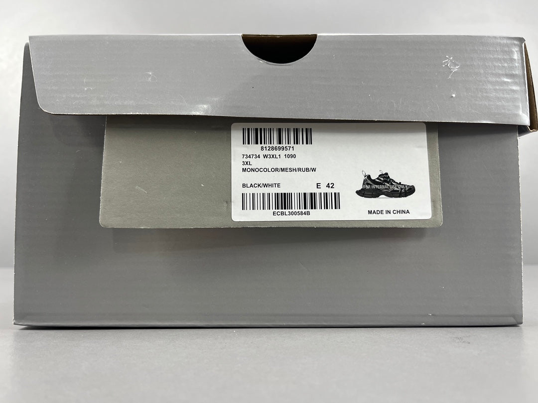 Balenciag! 3XL Mesh Lace-Up Distressed Low-Top Sneakers in Black & Silver