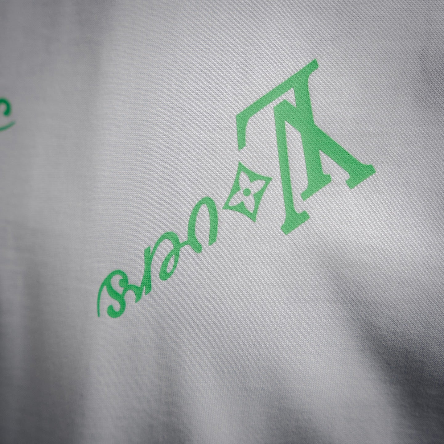LV T-shirt