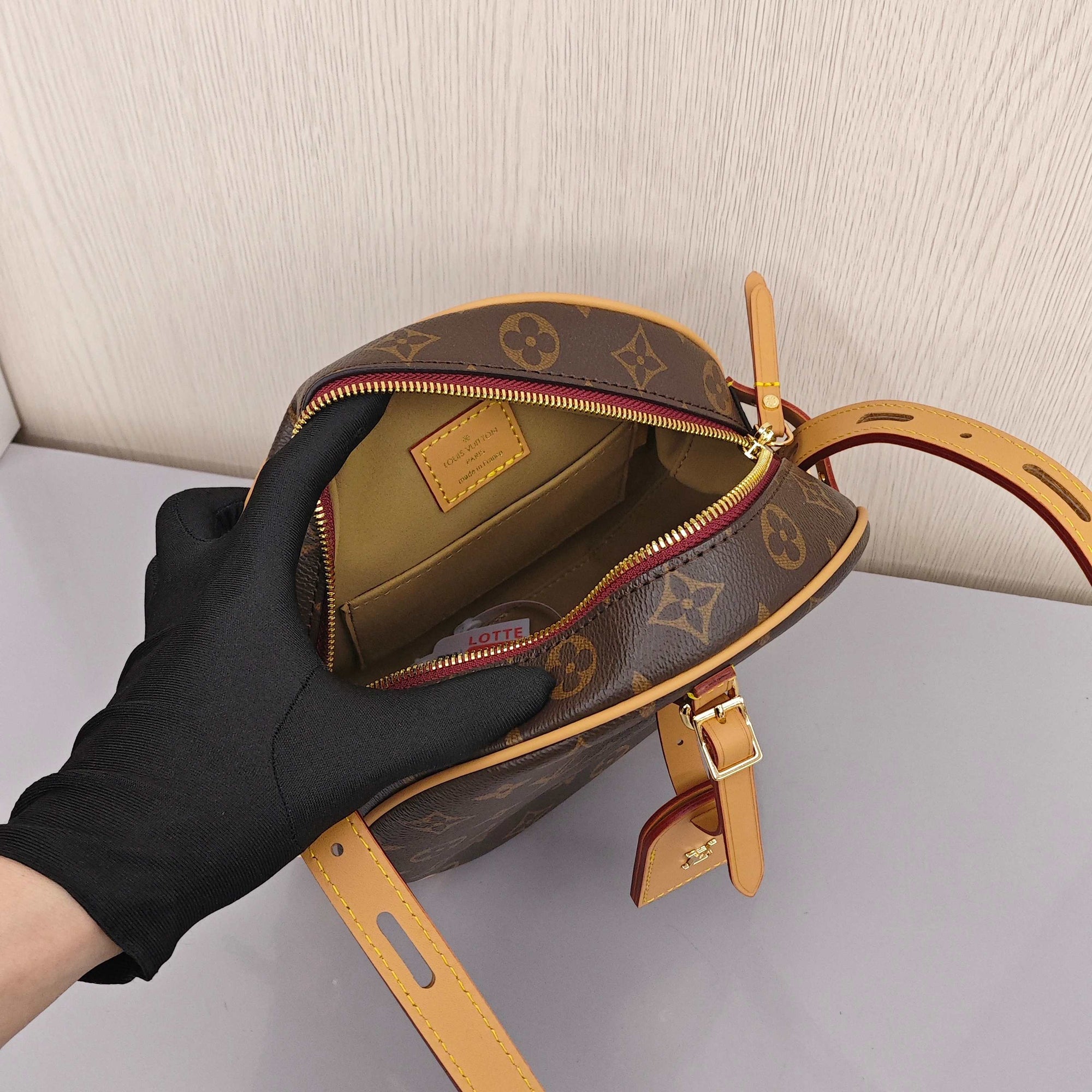 LV Boite Chapeau Souple