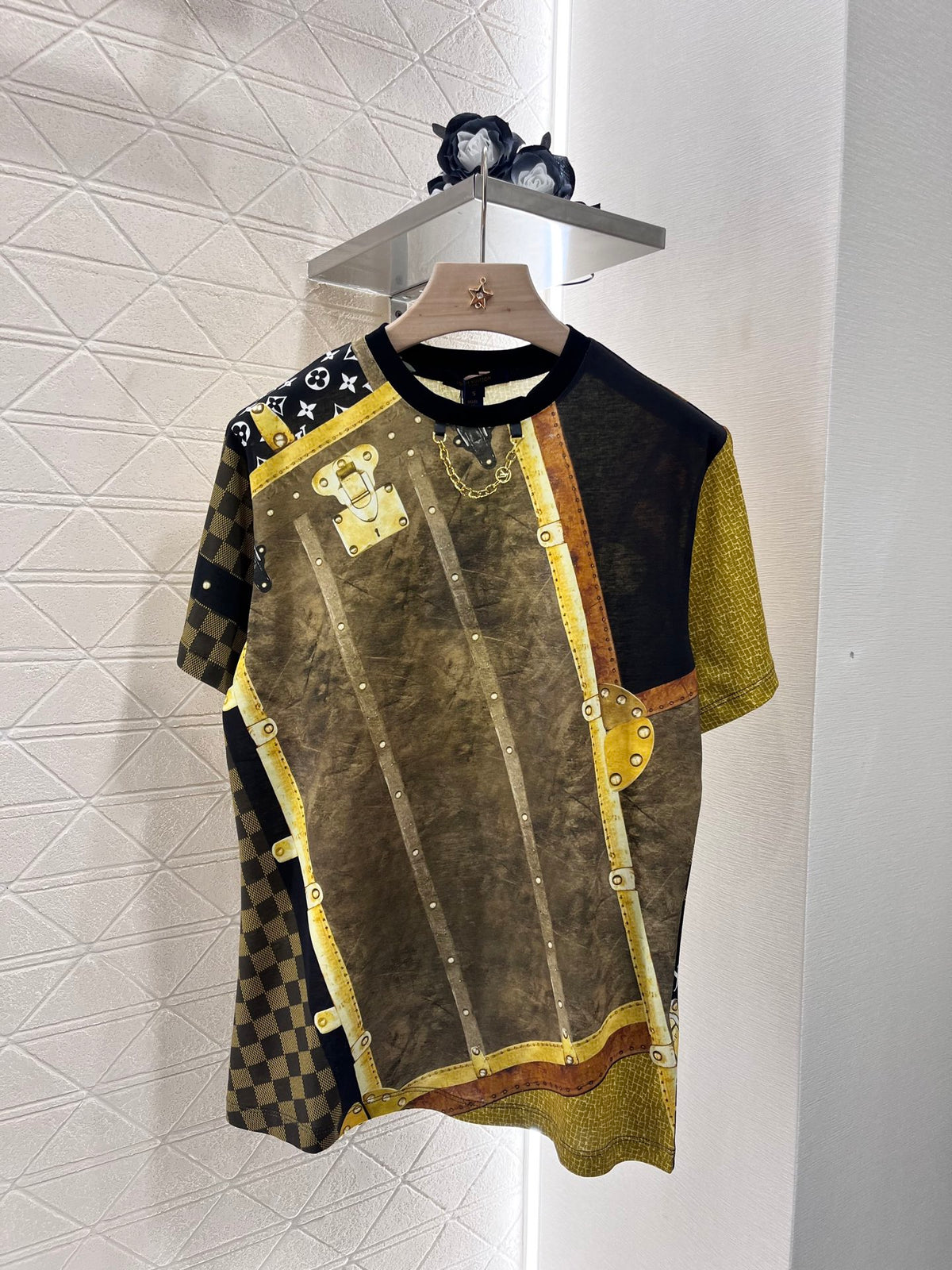 LV Logo short-sleeved crew-neck T-shirt