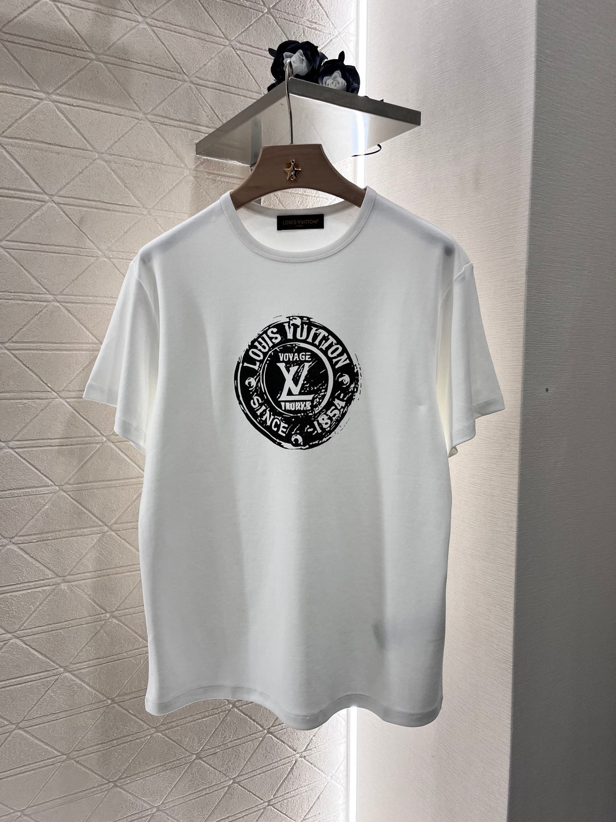 LV Logo short-sleeved crew-neck T-shirt