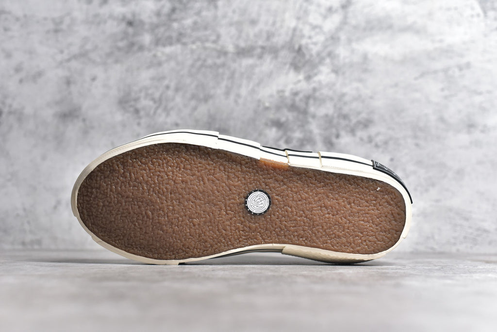 حذاء رياضي أسود من Xvesse! Tiramisu Lows
