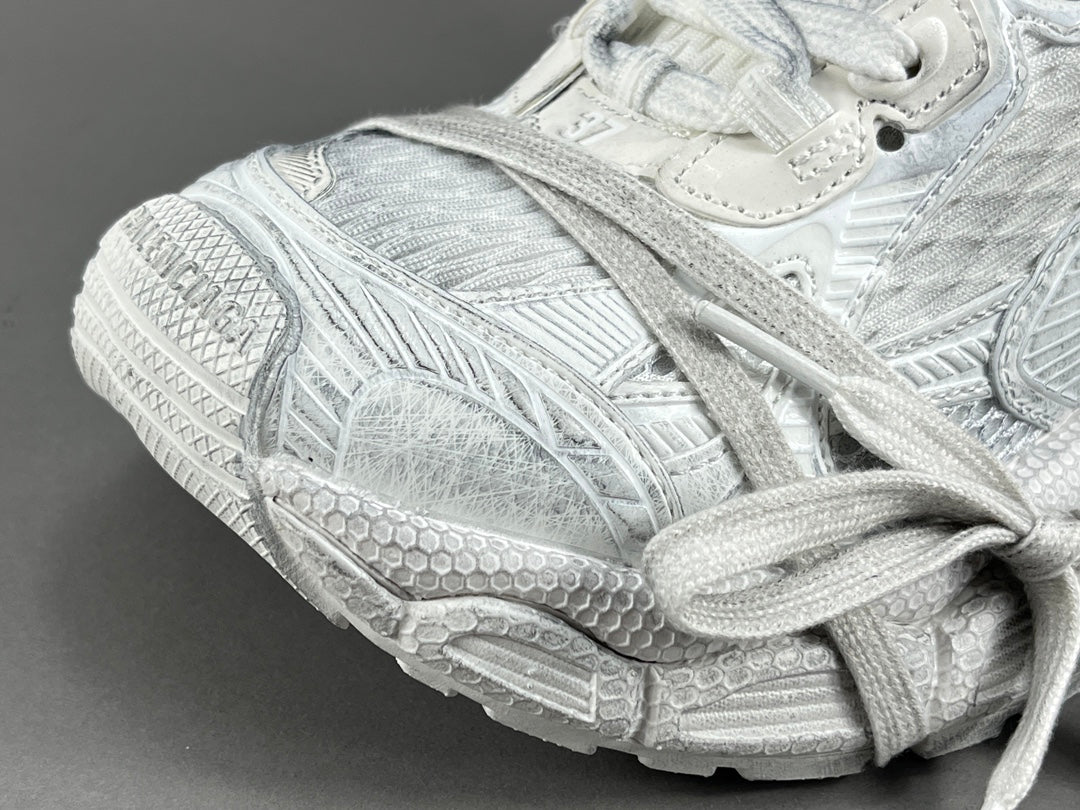 Balenciag! 3xl Mesh Lace-Up Distressed Sneaker in White