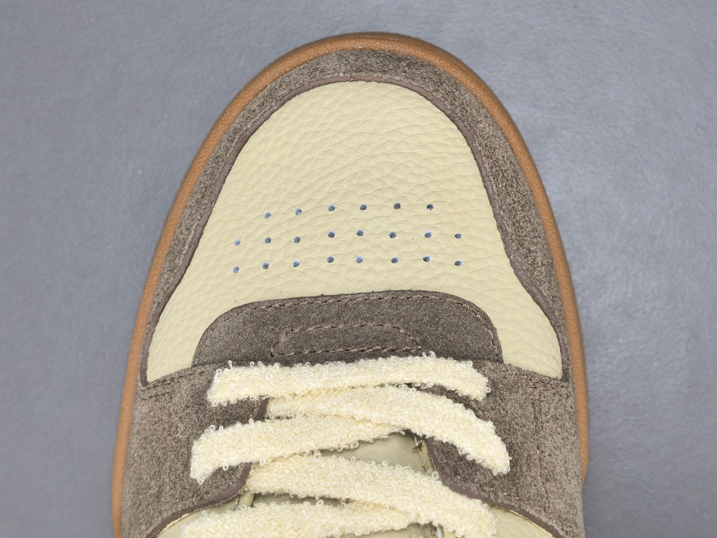 Fend! Match Low Top Suede 'Yellow Beige'