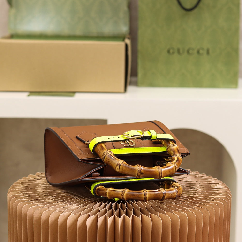 Gucc! Diana Small Tote Bag in Beige brown Leather