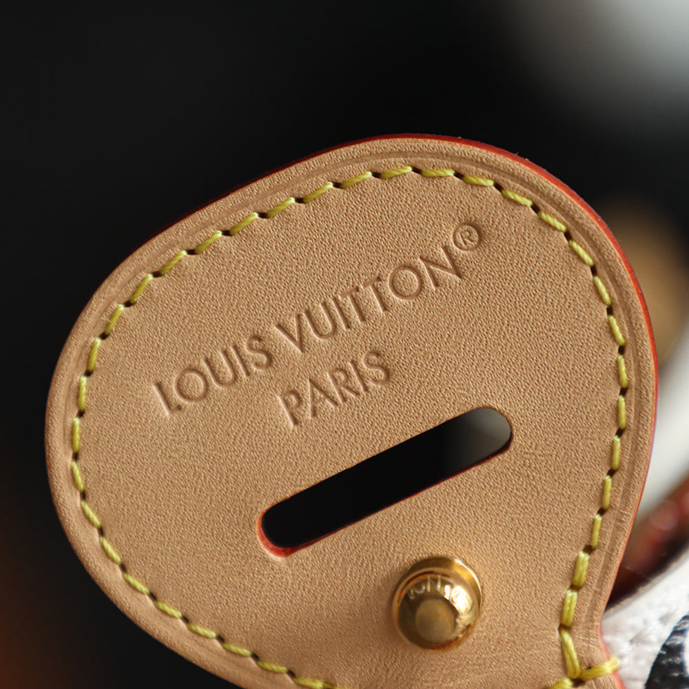 حقيبة يد من LV! x TM All In BB Other Monogram