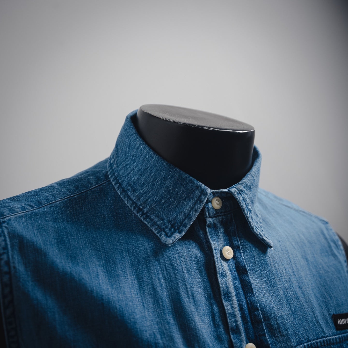 Miu Mi! Blue sleeveless Denim shirt