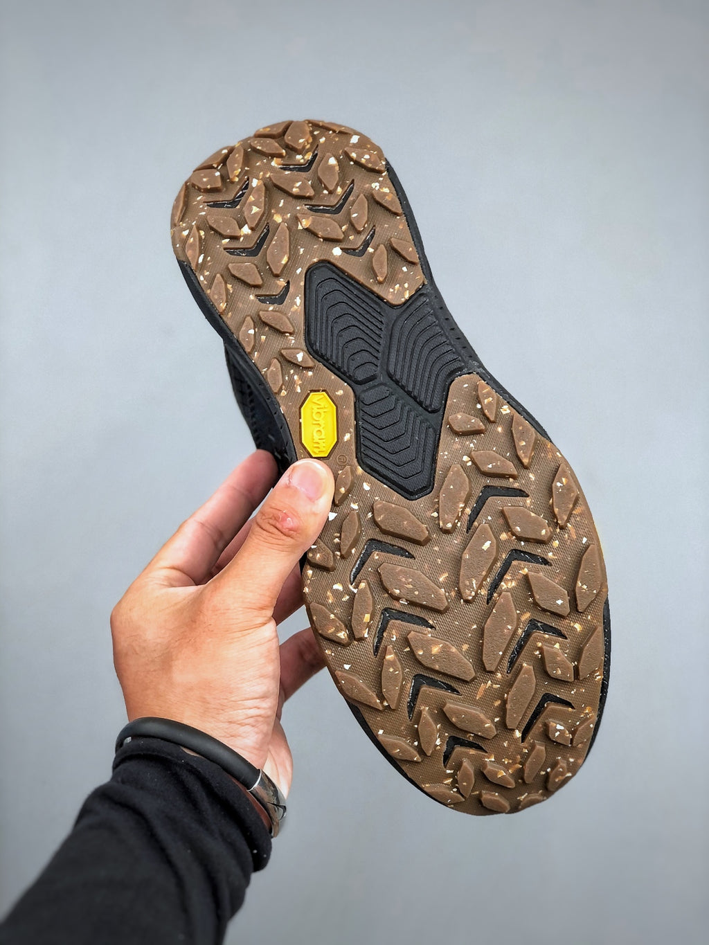 Hok! One One Project Transport in Black Sneaker